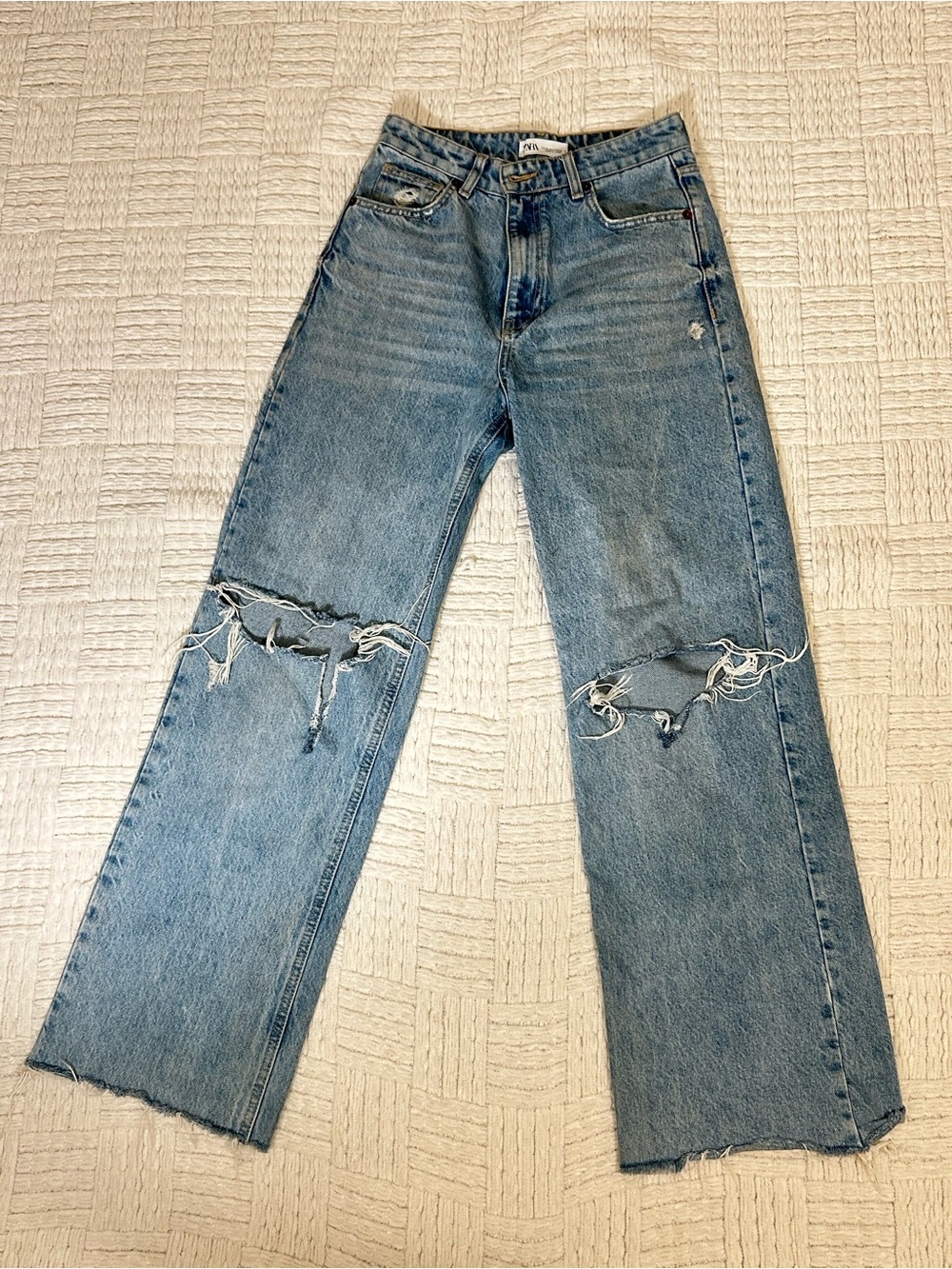 ZARA Vintage-Style Distressed Wide Leg Jeans - Light Blue